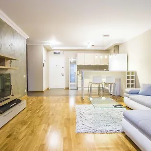  דירה Incity Premium Garden Stay-Central Apartments &Private Terrace רומניה